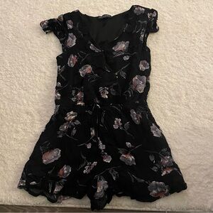 One Clothing Black Floral ruffle hem Drawstring romper. Size Medium